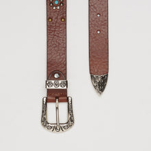 Carica l'immagine nel visualizzatore di Gallery, CINTURA TEXANA CUOIO | ALTEZZA 3 CM | CON BORCHIE E CABOCHON TURCHESI A FIORI