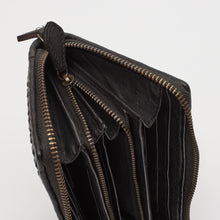 Upload the image to the Gallery viewer, PORTAFOGLIO NERO | IN VERA PELLE | INTRECCIATA | GRANDE