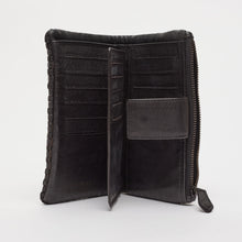 Upload the image to the Gallery viewer, PORTAFOGLIO ROSSO | IN VERA PELLE | INTRECCIATA | GRANDE