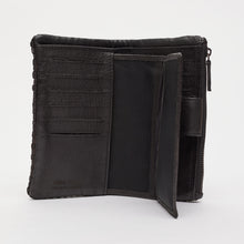 Upload the image to the Gallery viewer, PORTAFOGLIO ROSSO | IN VERA PELLE | INTRECCIATA | GRANDE