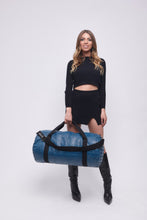 Carica l'immagine nel visualizzatore di Gallery, MAXI BAG BLU | IN ECOPELLE | STAMPA COCCO