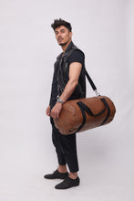 Carica l'immagine nel visualizzatore di Gallery, MAXI BAG MARRONE | IN ECOPELLE | PITONATA