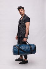 Carica l'immagine nel visualizzatore di Gallery, MAXI BAG BLU | IN ECOPELLE | STAMPA COCCO