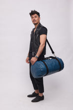 Carica l'immagine nel visualizzatore di Gallery, MAXI BAG BLU | IN ECOPELLE | STAMPA COCCO