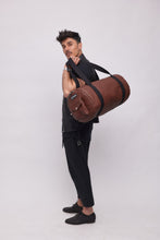 Upload the image to the Gallery viewer, BROWN BAG | IN FAUX LEATHER | BRAIDED | 1