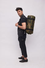 Carica l'immagine nel visualizzatore di Gallery, BORSONE IN STOFFA | MIMETICO WOODLAND | IMPERMEABILE
