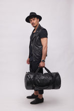 Carica l'immagine nel visualizzatore di Gallery, MAXI BAG NERA | IN ECOPELLE | STAMPA COCCO