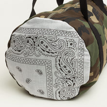 Carica l'immagine nel visualizzatore di Gallery, BORSONE MILITARE CON INSERTI BANDANA BIANCHI | IN STOFFA |