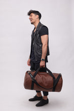 Upload the image to the Gallery viewer, BROWN MAXI BAG | IN FAUX LEATHER | BRAIDED | 1
