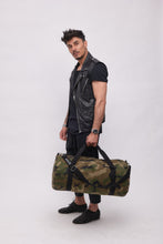 Upload the image to the Gallery viewer, MAXI BAG | IN CLOTH | WATERPROOF WOODLAND CAMOUFLAGE
